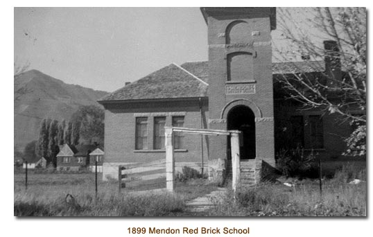 1899 Red Brick School