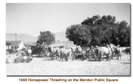 L. K. Wood's horsepower threshing bee on the Mendon City Square.