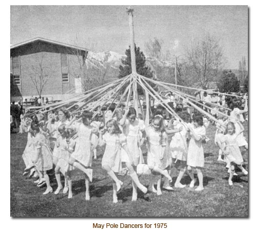 1975 May Day Dancers.