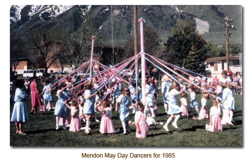 Mendon May Day Dancers for 1985.