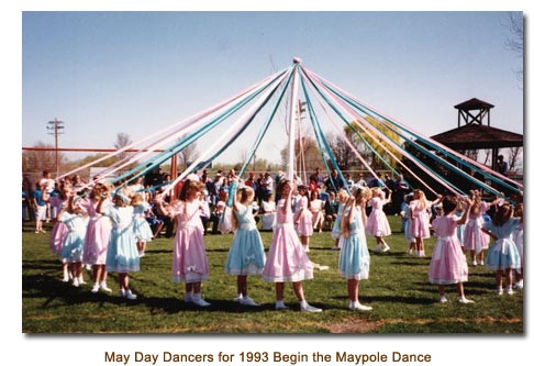 Mendon May Day Dancers for 1993 begin the Maypole Dance.