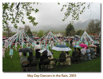 2003 May Day Dancers in the Rain