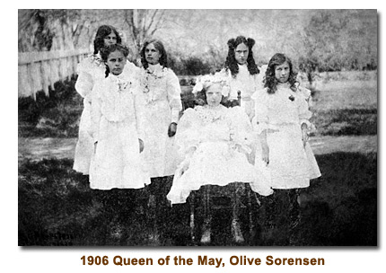 1906 May Queen and Her Court