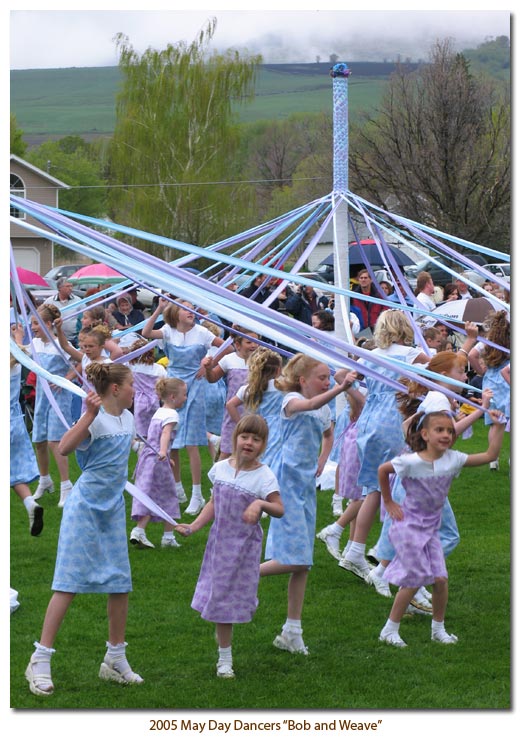 2005 May Day Dancers Bob and Weave